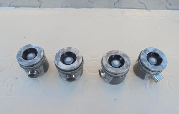 Renault Megane II Piston TOK
