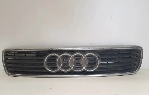Audi A4 S4 B5 8D Front bumper upper radiator grill 8D0853651R