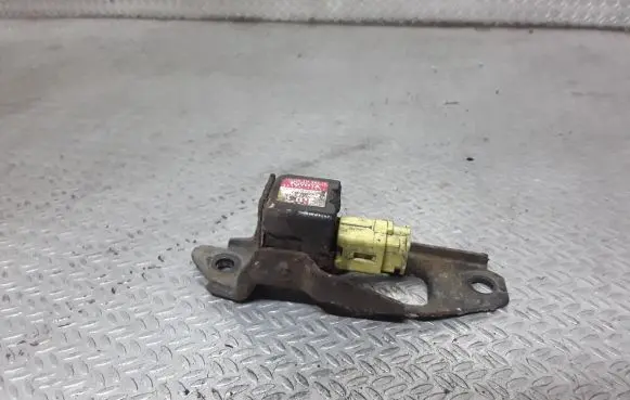 Toyota RAV 4 (XA20) Airbag deployment crash/impact sensor 8917442030