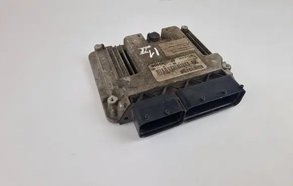 Iveco Daily 4th gen Engine control unit/module 504121602 0281012193 1039S12469
