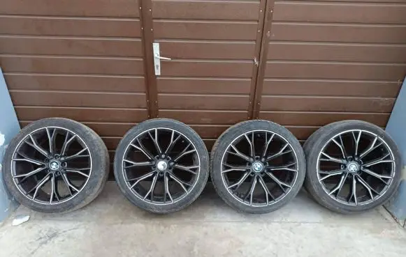 BMW X3 F25 R20 alloy rim