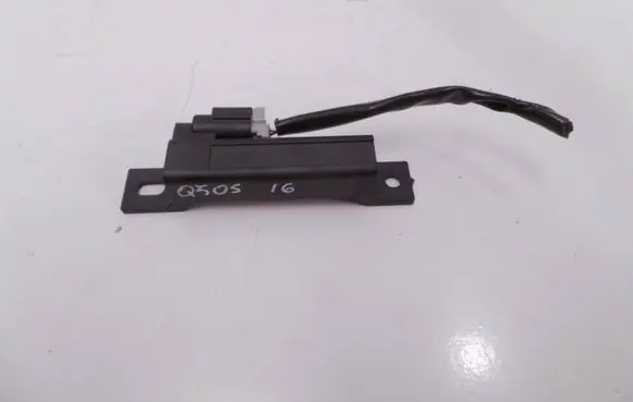 Infiniti Q50 Other control units/modules 5WK48775
