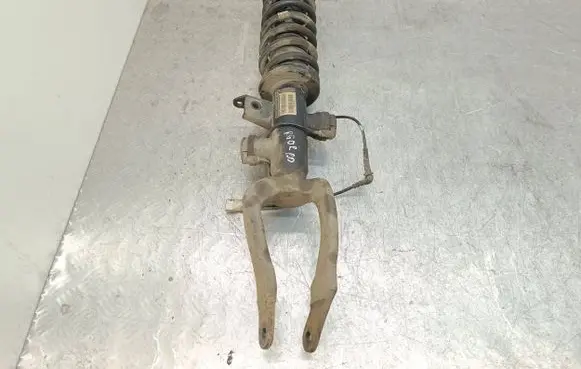 BMW 7 F01 F02 F03 F04 Front shock absorber with coil spring 6796940 F02V105VA 10B1724S0372