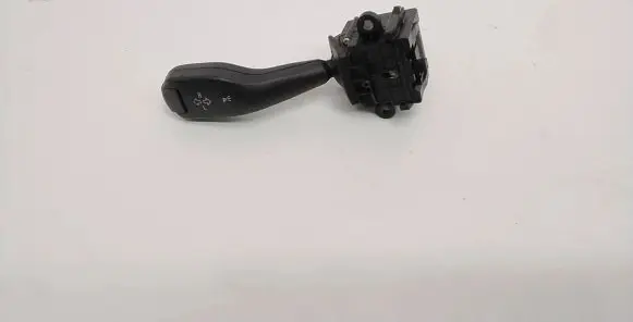 BMW 3 E46 Indicator stalk 8363668 0110401025