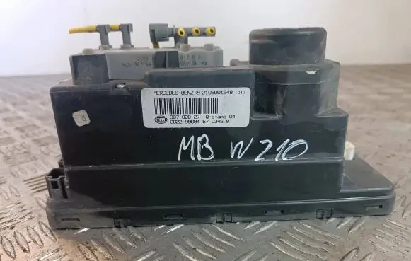 Mercedes-Benz E W210 Central locking vacuum pump 2108001548 00782827