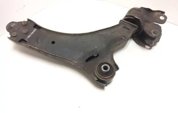 Volvo XC60 Front lower control arm/wishbone