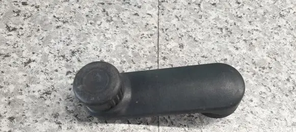 Renault Laguna I Front door window winding handle 7700811387