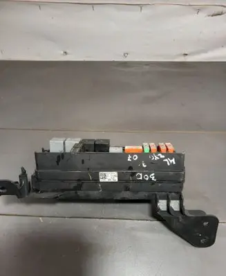 Mercedes-Benz ML W164 Fuse module A1645402372 16283486 YAP27237