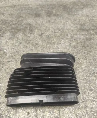 BMW 5 E34 Air intake duct part 1908674