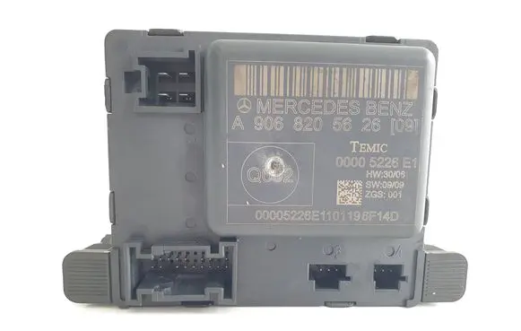 Mercedes-Benz Sprinter W906 Door control unit/module A9068205626