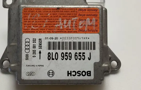 Audi A3 S3 8P Airbag control unit/module 8L0959655J