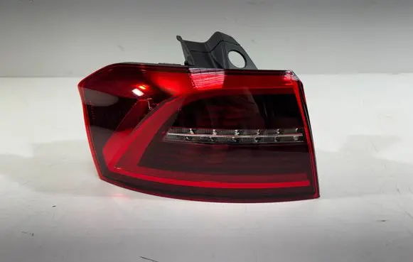Volkswagen PASSAT B8 Rear/tail lights 3G9945207K
