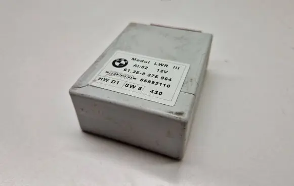 BMW 5 E39 Light module LCM 8375964