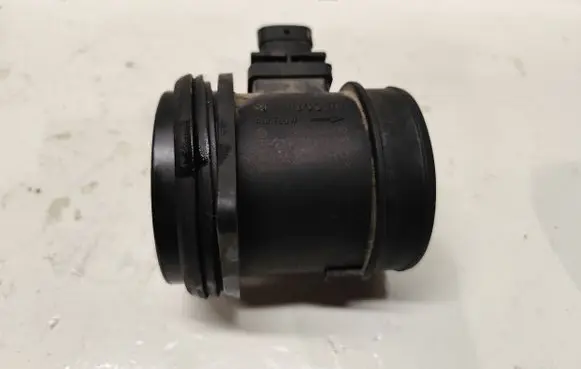 Volvo XC90 Mass air flow meter 0281002730 6656464 30677999