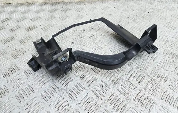 BMW 5 E60 E61 Headlight/headlamp mounting bracket 15873700