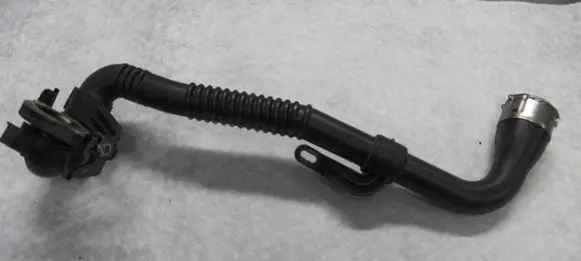 Renault Captur Turbo air intake inlet pipe/hose 144608432R