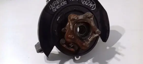 Infiniti Q50 Rear wheel hub spindle/knuckle 