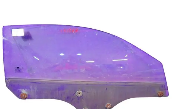 Audi Coupe Front door window glass four-door 