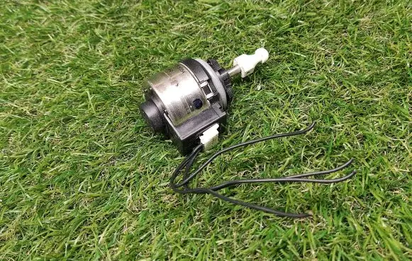 Headlight level adjustment motor