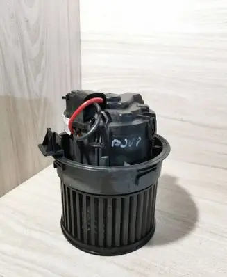 Peugeot 208 Heater fan/blower T1013140A