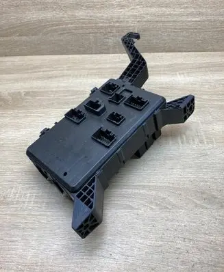 Ford Mondeo Mk III Fuse module 1S7T14A073AE