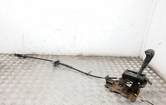 Mitsubishi Space Runner Gear shifter/selector