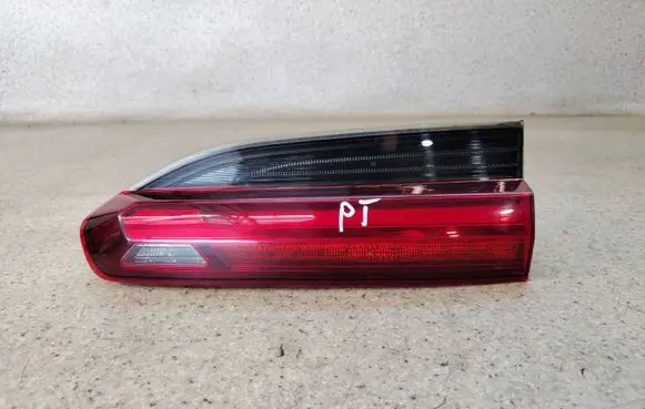 BMW X4 G02 Rear/tail lights 743379858 7433798
