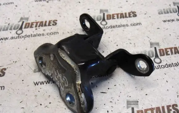 Toyota RAV 4 (XA30) Rear door upper hinge