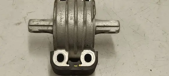 Engine mount bracket