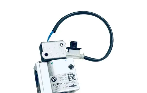 BMW i3 Air conditioning (A/C) expansion valve 64119292570 9292570