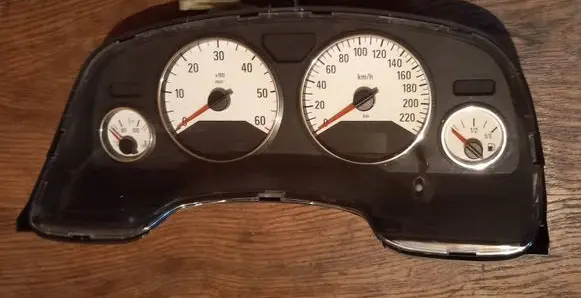 Opel Zafira A Speedometer (instrument cluster) 24461761
