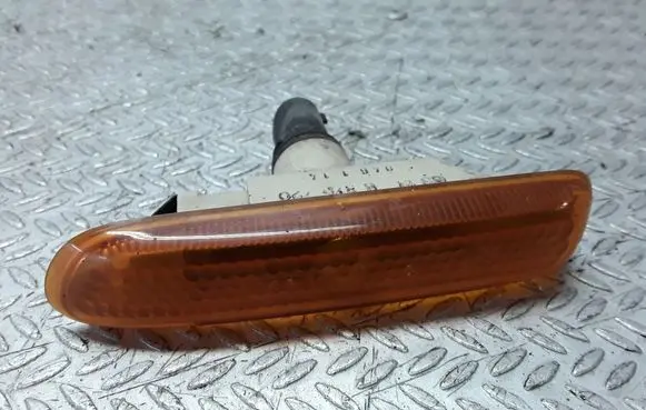 BMW 3 E46 Front fender indicator light 63138370720