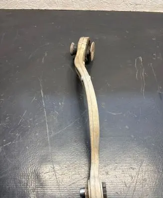 Peugeot 3008 II Rear control arm 22022801