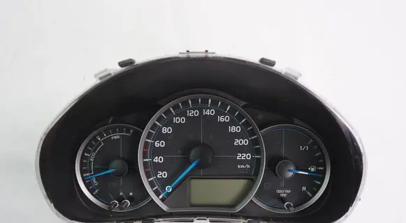 Toyota Yaris Speedometer (instrument cluster) 838000DT70