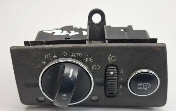Mercedes-Benz E W211 Light switch 2115450204 7241Q04 04056010