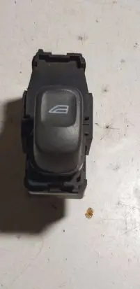 Volvo XC70 Electric window control switch 9472275 02M456
