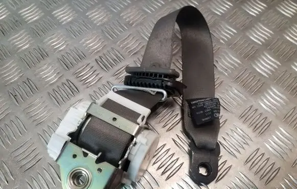 Jaguar XF X250 Front seatbelt 9X23F611B09