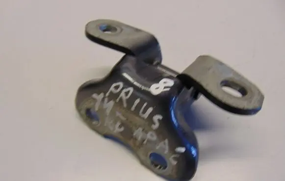 Toyota Prius (XW30) Front door lower hinge 