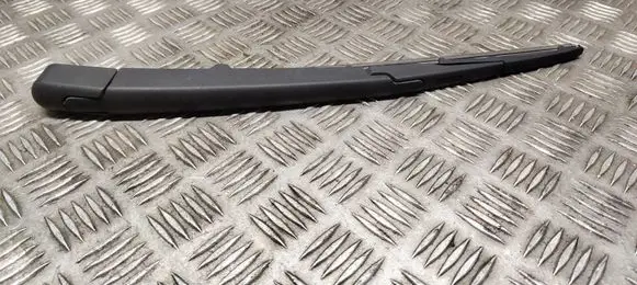 Hyundai Santa Fe Rear wiper blade arm 988502W000
