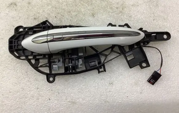 Rear door exterior handle
