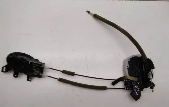 Nissan Juke I F15 Rear door lock 1120009