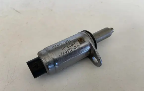 Audi Q5 SQ5 Camshaft position sensor 06E103697T