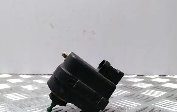 Renault Scenic I Headlight level adjustment motor P7700840141