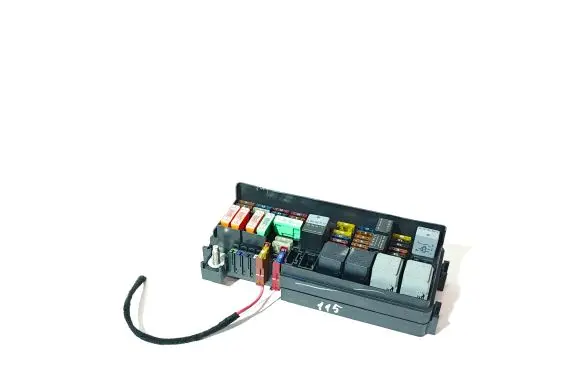 Mercedes-Benz ML W164 Fuse module A1648403372 YAP3084107