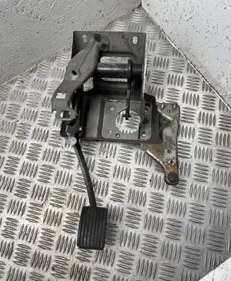 Volvo S40, V40 Brake pedal 