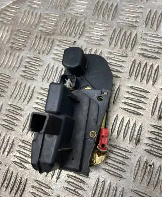 Jeep Grand Cherokee (WJ) Rear door lock 06621