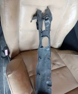 Ford Focus Fender mounting bracket 4m51-a02476-af