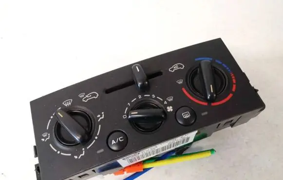 Peugeot 207 Climate control unit n102079bg 69910002