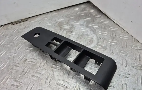 Nissan X-Trail T31 Front door window switch trim 80961JG40A 80961JG0 80961JG040A