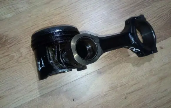 Ford Transit Piston with connecting rod